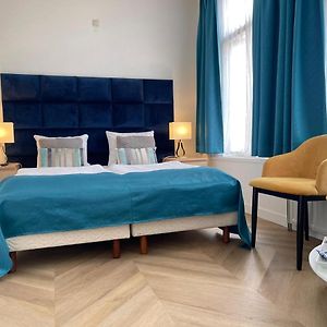 Kleine Kamer met Twee Aparte Bedden